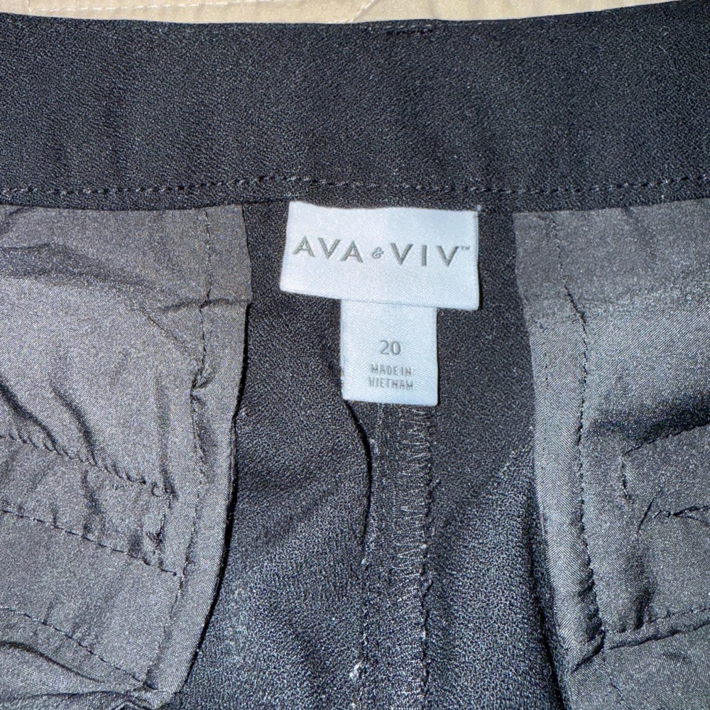 Ava & Viv Charcoal Wide-Leg Trousers - Picture 2 of 3